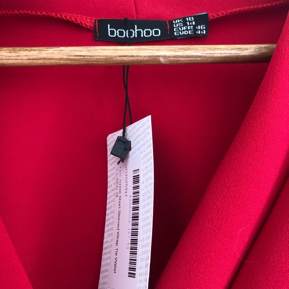 Boohoo wrap top - Picture 3 of 3